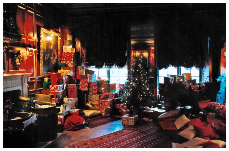 Warwick Castle Gift Room