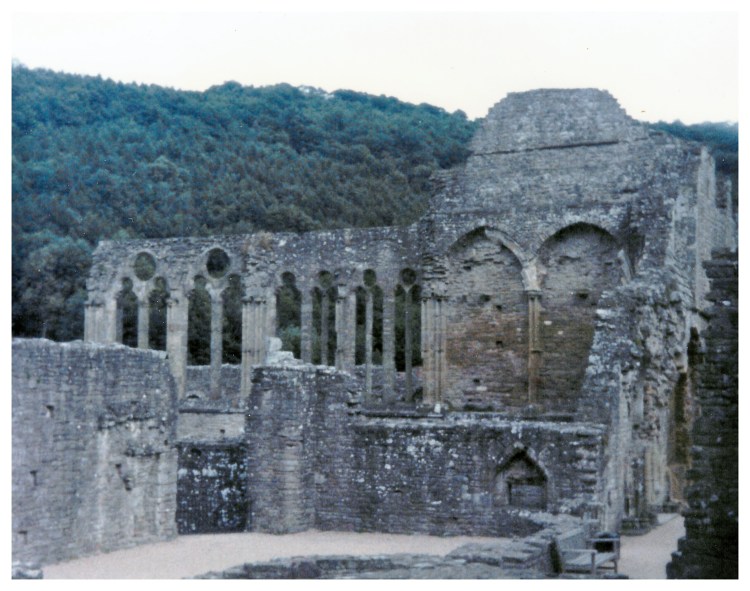 tintern-abbey-1
